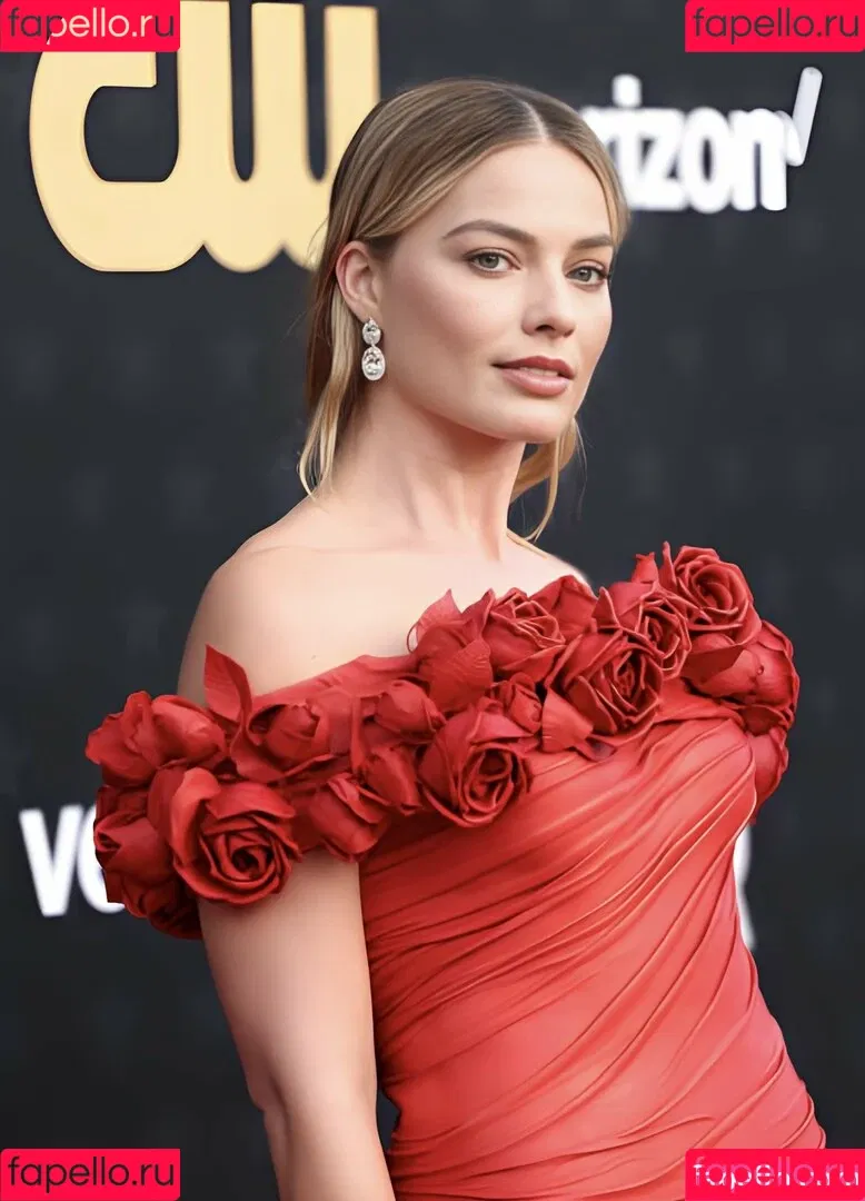 Margot Robbie / margotrobbieofficial Onlyfans Photo Gallery 