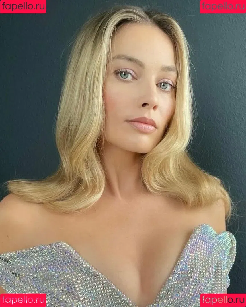 Margot Robbie / margotrobbieofficial Onlyfans Photo Gallery 