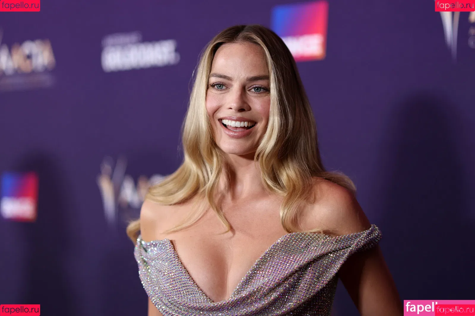 Margot Robbie / margotrobbieofficial Onlyfans Photo Gallery 