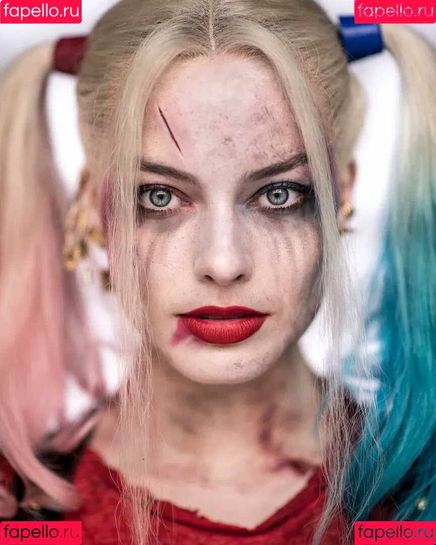 Margot Robbie / margotrobbieofficial Onlyfans Photo Gallery 