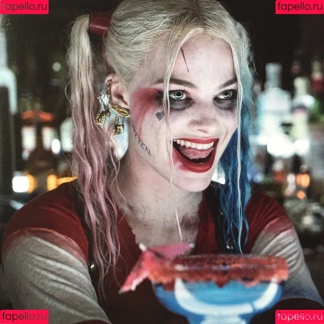 Margot Robbie / margotrobbieofficial Onlyfans Photo Gallery 