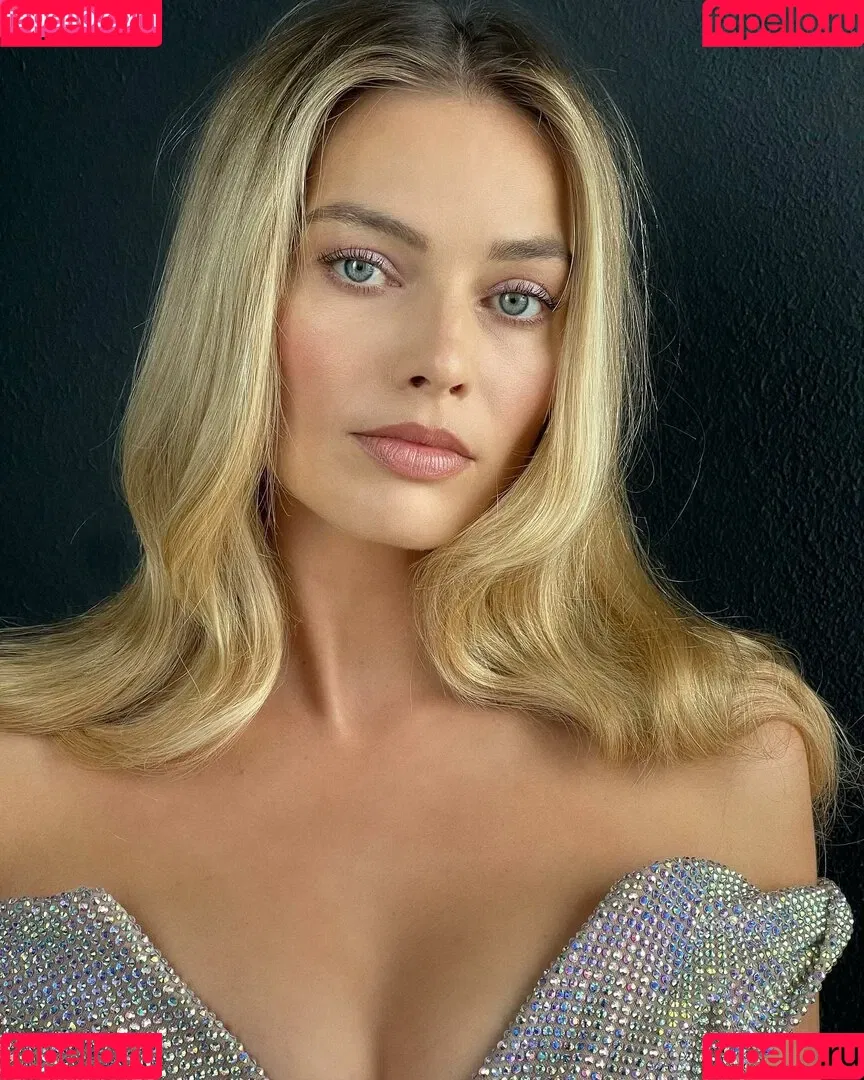 Margot Robbie / margotrobbieofficial Onlyfans Photo Gallery 