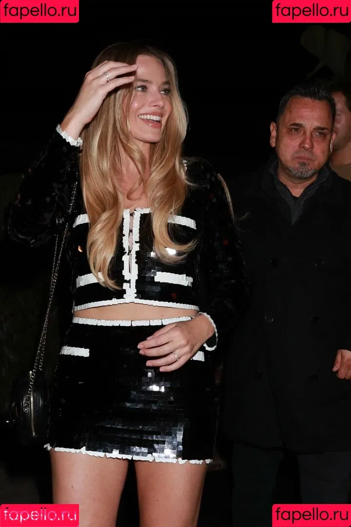 Margot Robbie / margotrobbieofficial Onlyfans Photo Gallery 