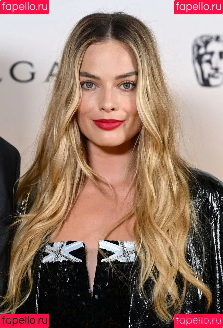 Margot Robbie / margotrobbieofficial Onlyfans Photo Gallery 