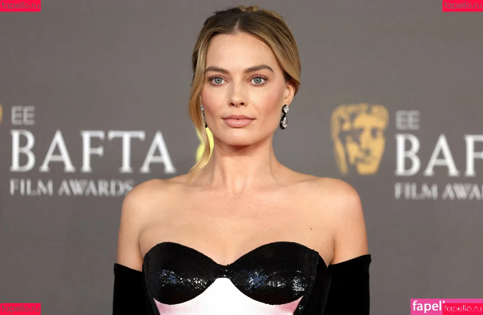 Margot Robbie / margotrobbieofficial Onlyfans Photo Gallery 