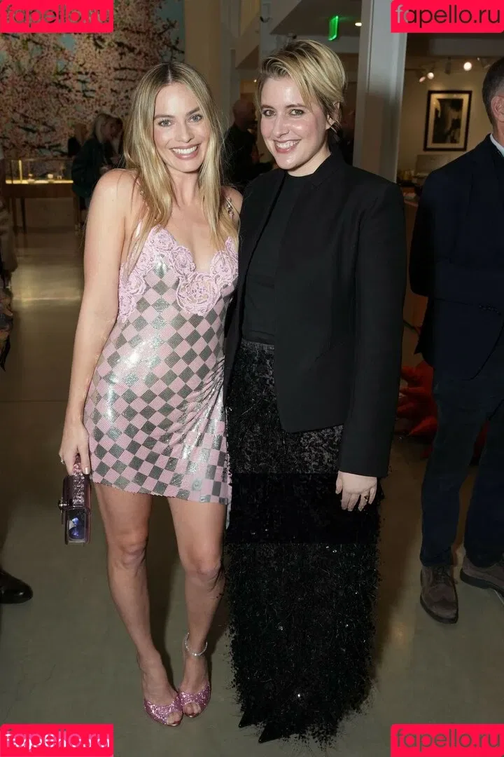 Margot Robbie / margotrobbieofficial Onlyfans Photo Gallery 