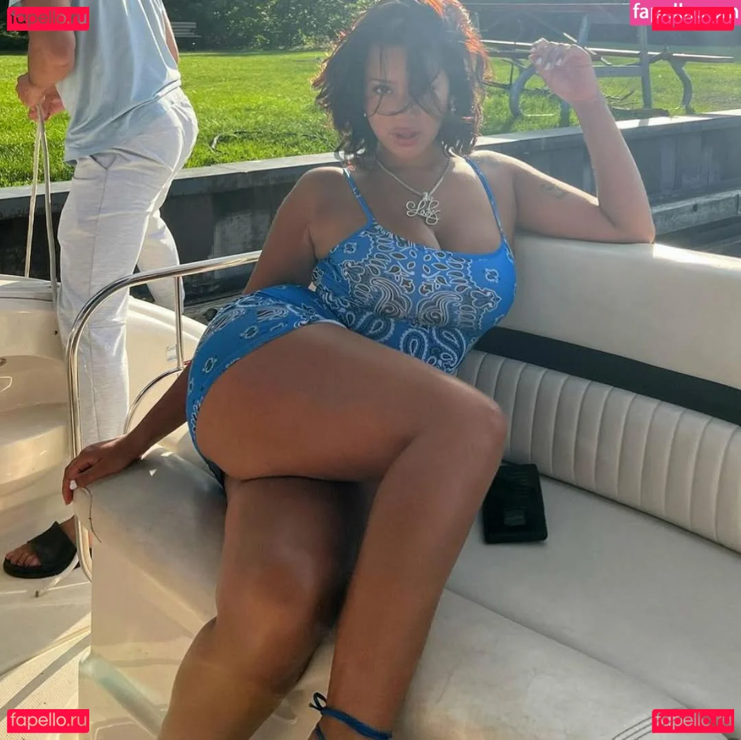 Chromazz / Chromita / chromazz.chromin Onlyfans Photo Gallery 