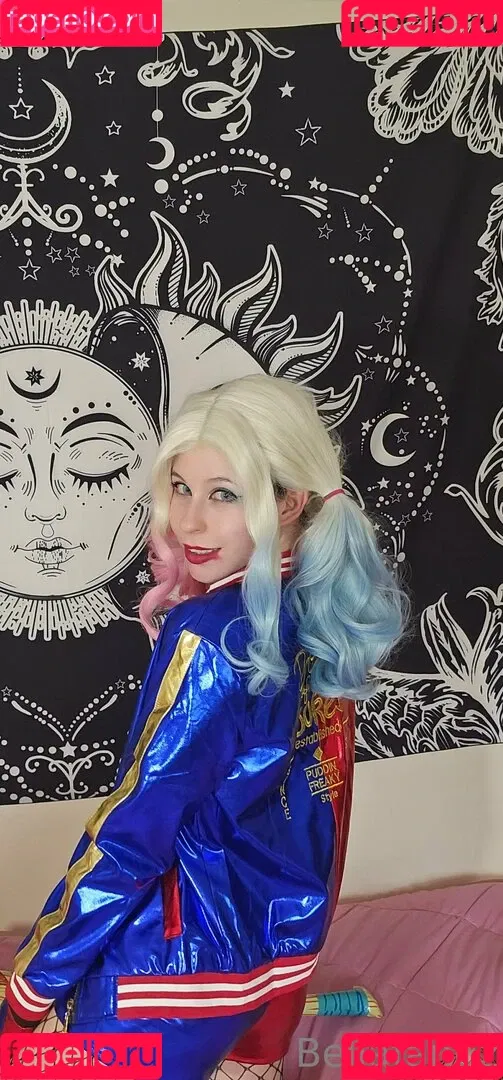 ahegaofangz / bellafangz Onlyfans Photo Gallery 