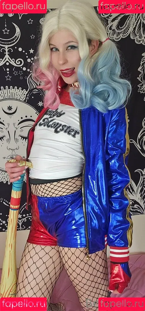 ahegaofangz / bellafangz Onlyfans Photo Gallery 