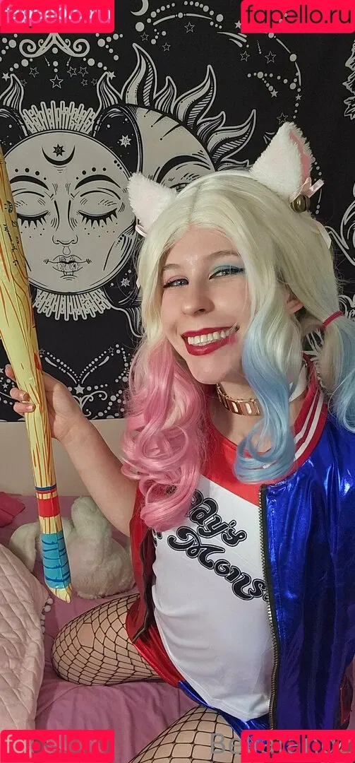 ahegaofangz / bellafangz Onlyfans Photo Gallery 