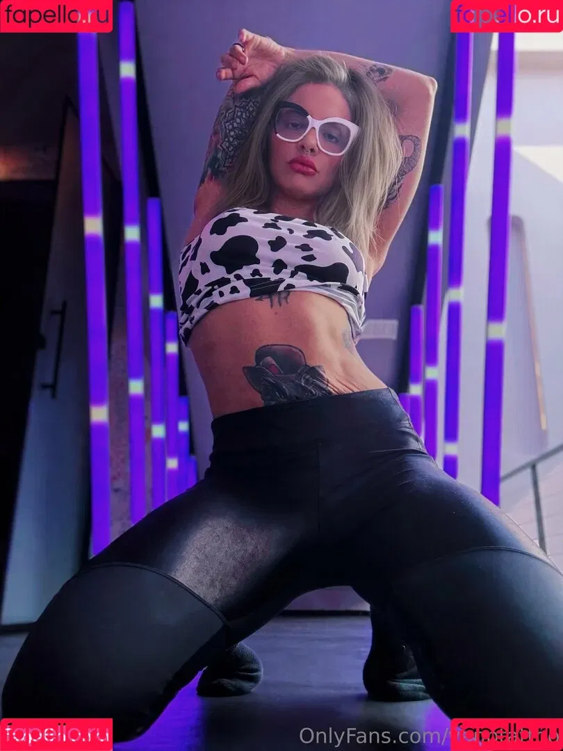 vanntattoo / vanptattoo Onlyfans Photo Gallery 