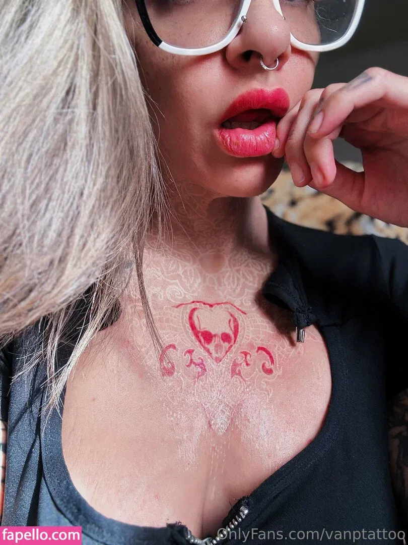 vanntattoo / vanptattoo Onlyfans Photo Gallery 