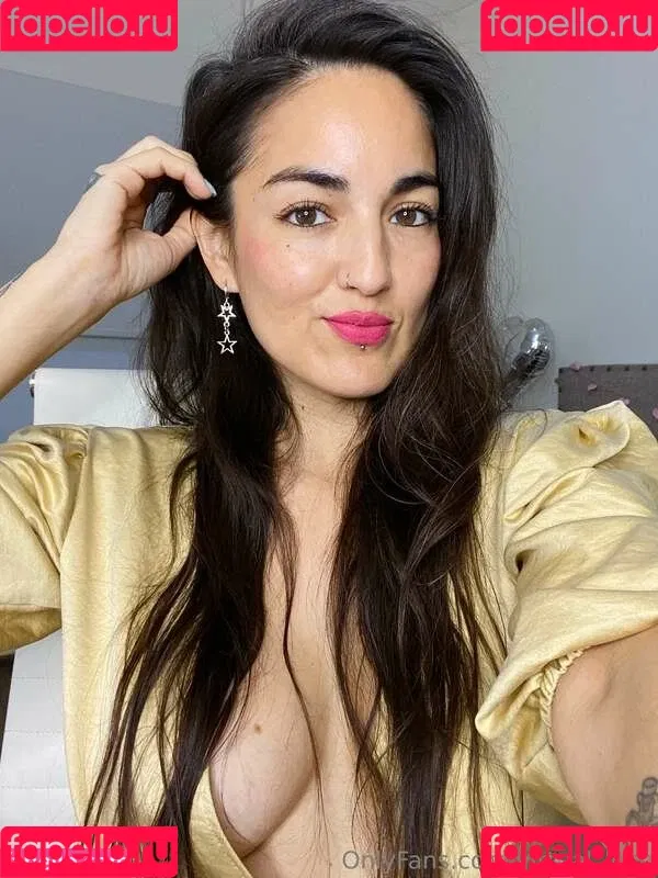 Queen Julia / eroticayespiritual / https: / thegoddessjulia Onlyfans Photo Gallery 