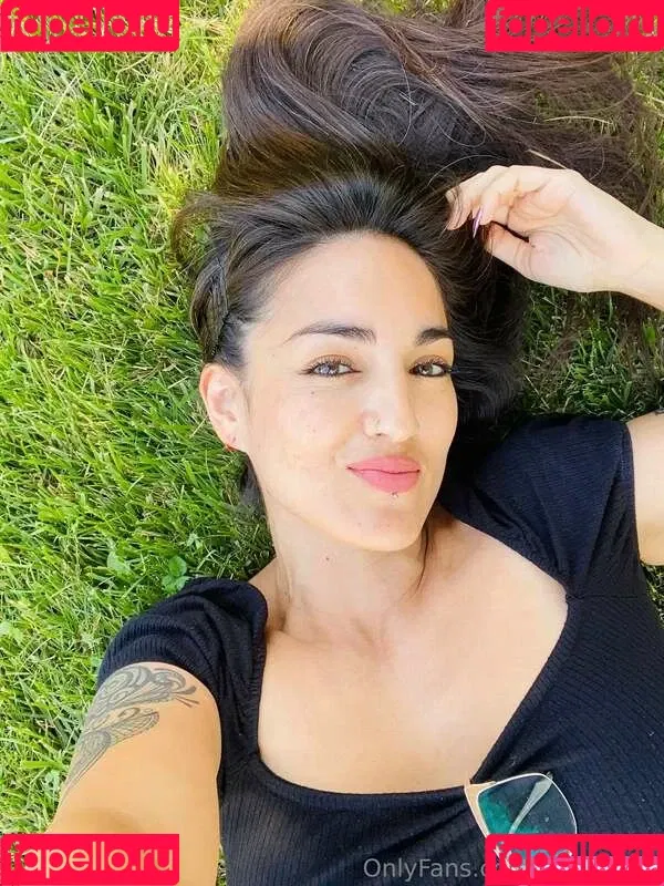 Queen Julia / eroticayespiritual / https: / thegoddessjulia Onlyfans Photo Gallery 