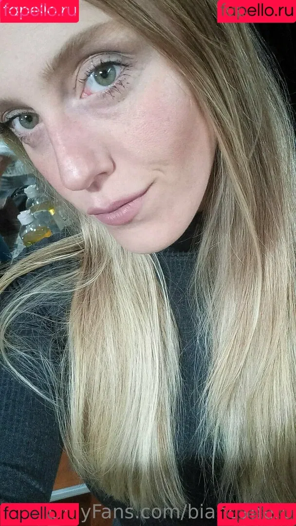 biancanero / mariabiancanero Onlyfans Photo Gallery 