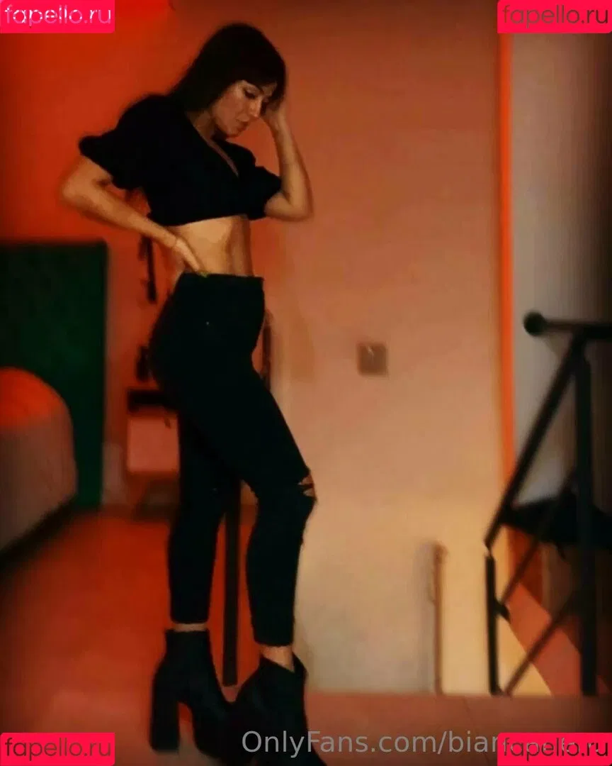 biancanero / mariabiancanero Onlyfans Photo Gallery 