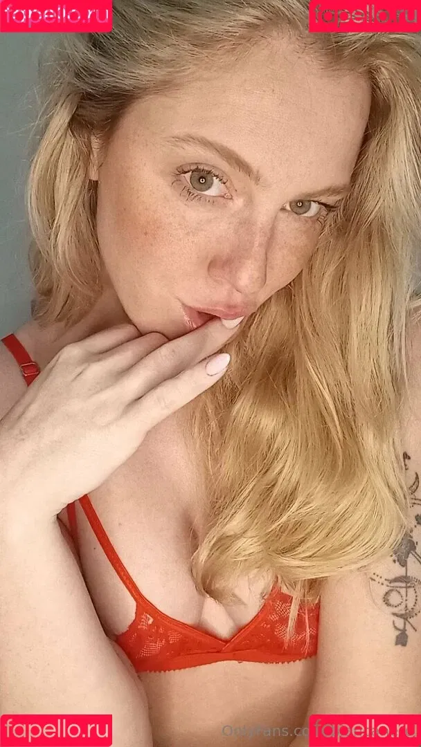 biancanero / mariabiancanero Onlyfans Photo Gallery 