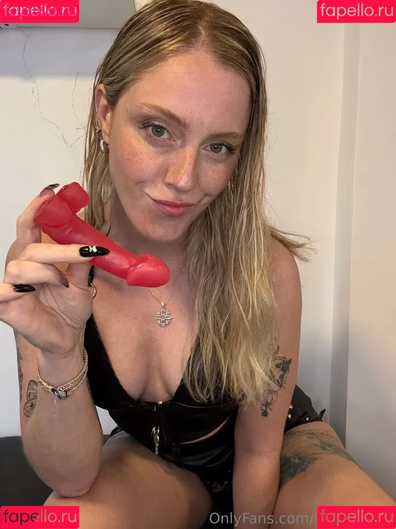 biancanero / mariabiancanero Onlyfans Photo Gallery 