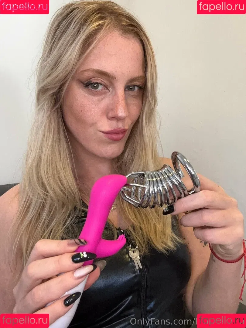 biancanero / mariabiancanero Onlyfans Photo Gallery 