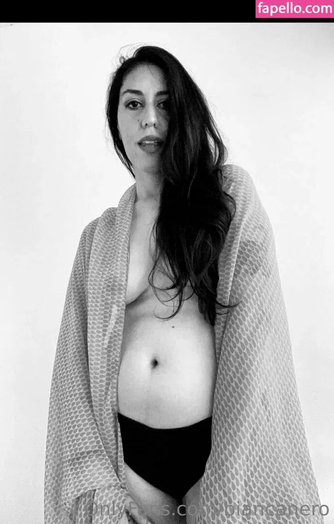 biancanero / mariabiancanero Onlyfans Photo Gallery 