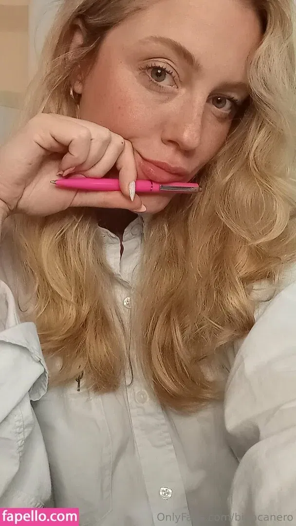 biancanero / mariabiancanero Onlyfans Photo Gallery 