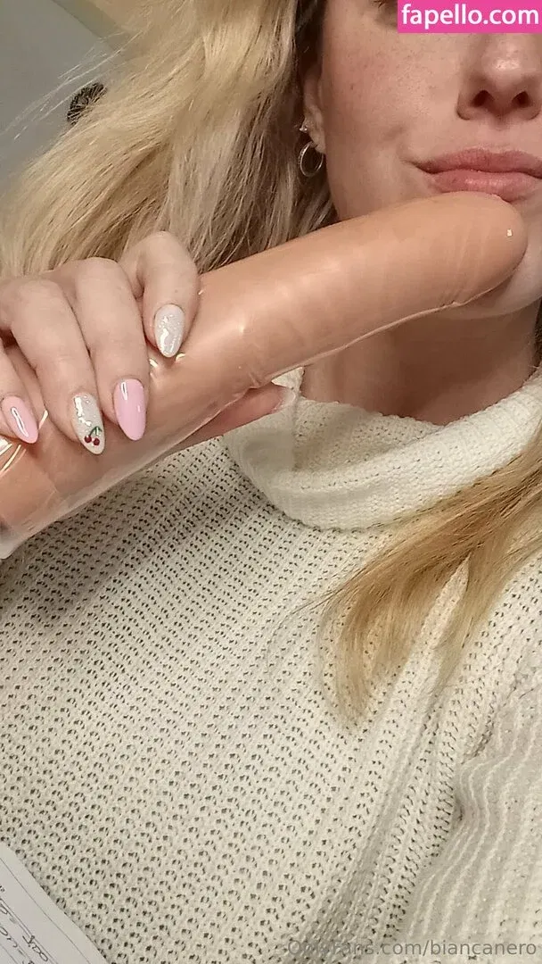 biancanero / mariabiancanero Onlyfans Photo Gallery 