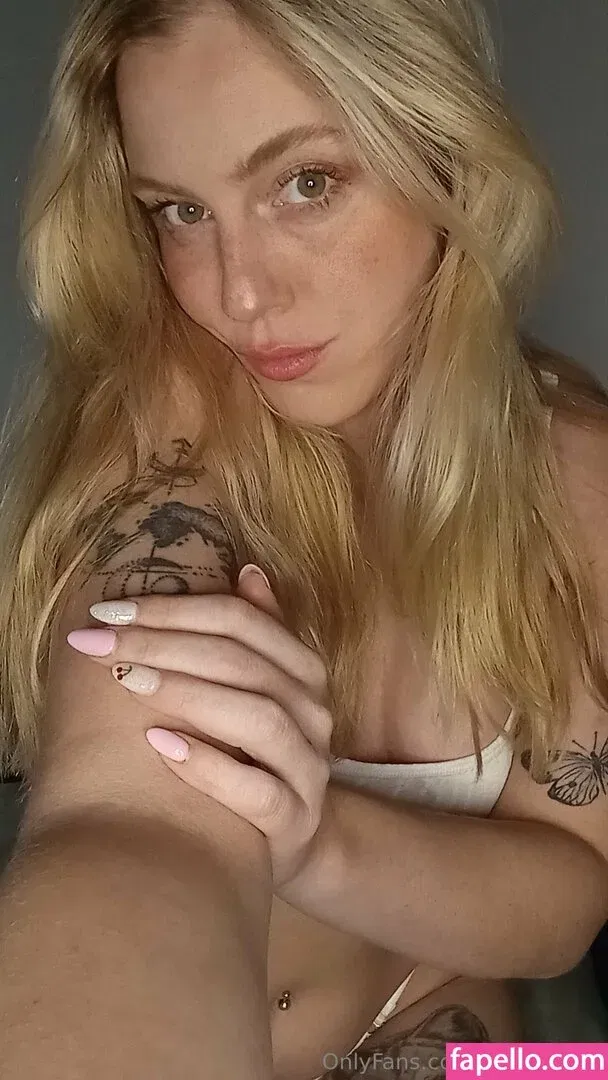 biancanero / mariabiancanero Onlyfans Photo Gallery 