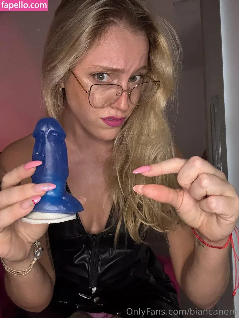 biancanero / mariabiancanero Onlyfans Photo Gallery 