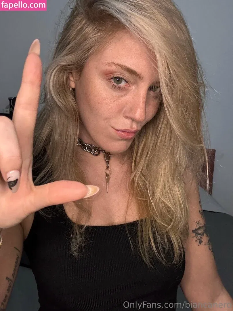 biancanero / mariabiancanero Onlyfans Photo Gallery 