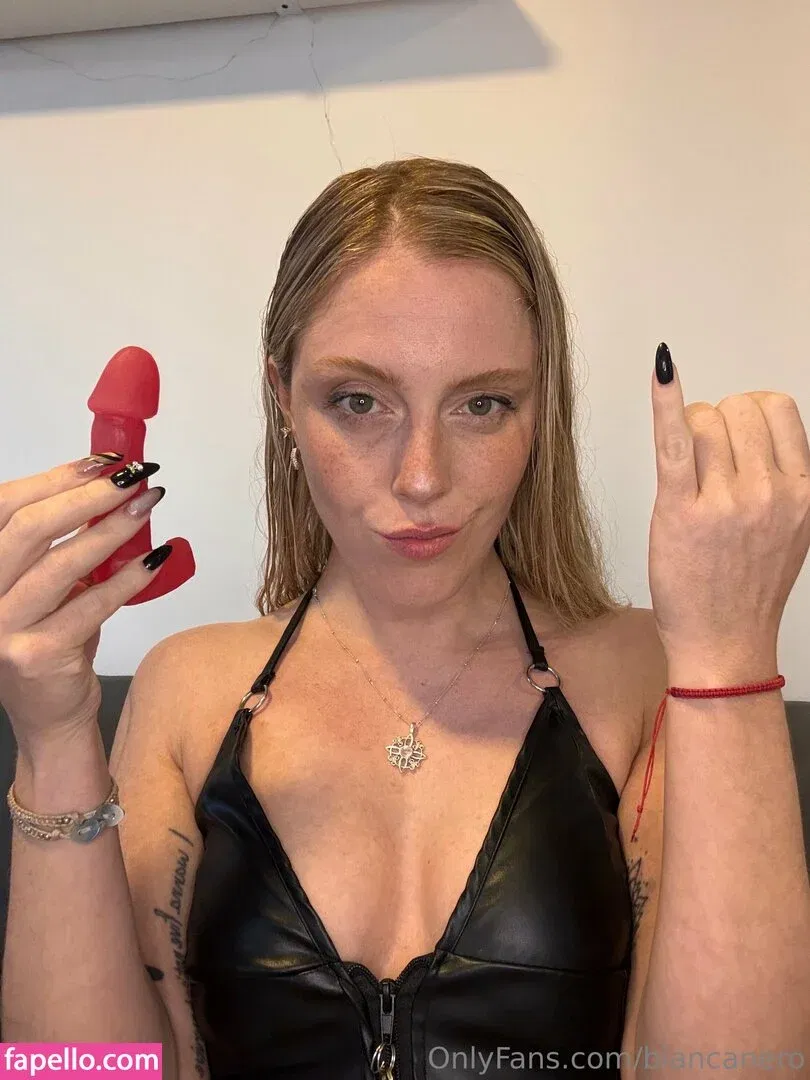 biancanero / mariabiancanero Onlyfans Photo Gallery 