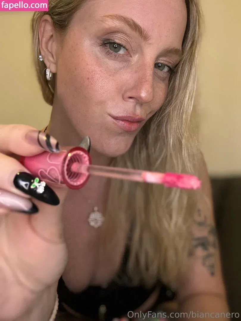 biancanero / mariabiancanero Onlyfans Photo Gallery 