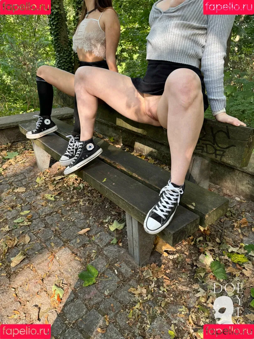 doe-eyes-official / doe_eyes_official Onlyfans Photo Gallery 