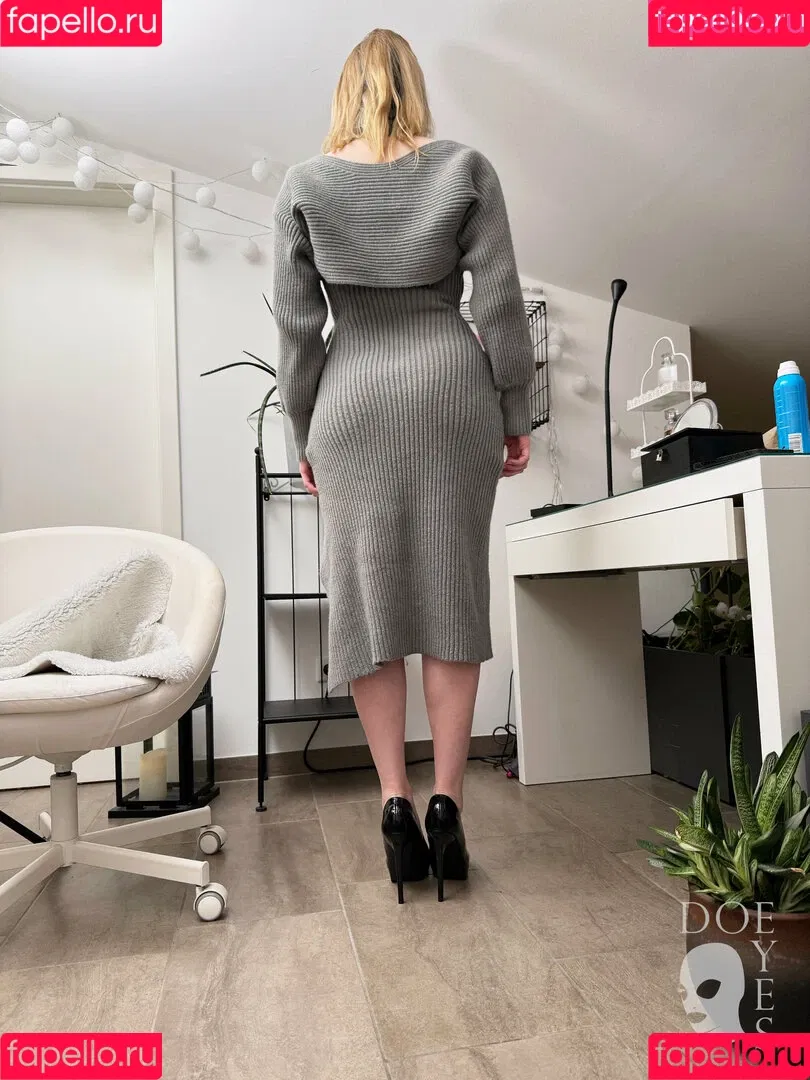 doe-eyes-official / doe_eyes_official Onlyfans Photo Gallery 