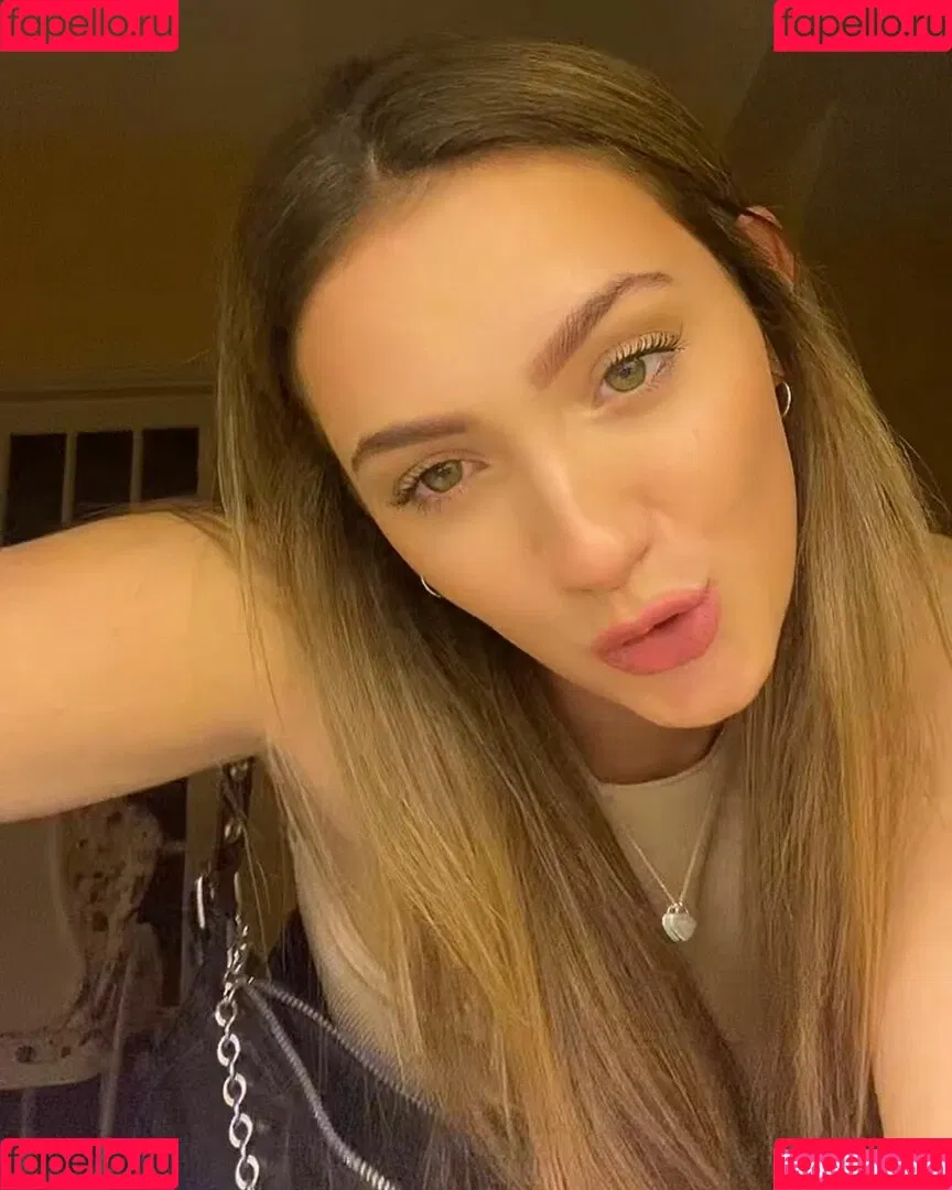 Gaby Emmerdale / Rosie Bentham / rosie_bentham Onlyfans Photo Gallery 