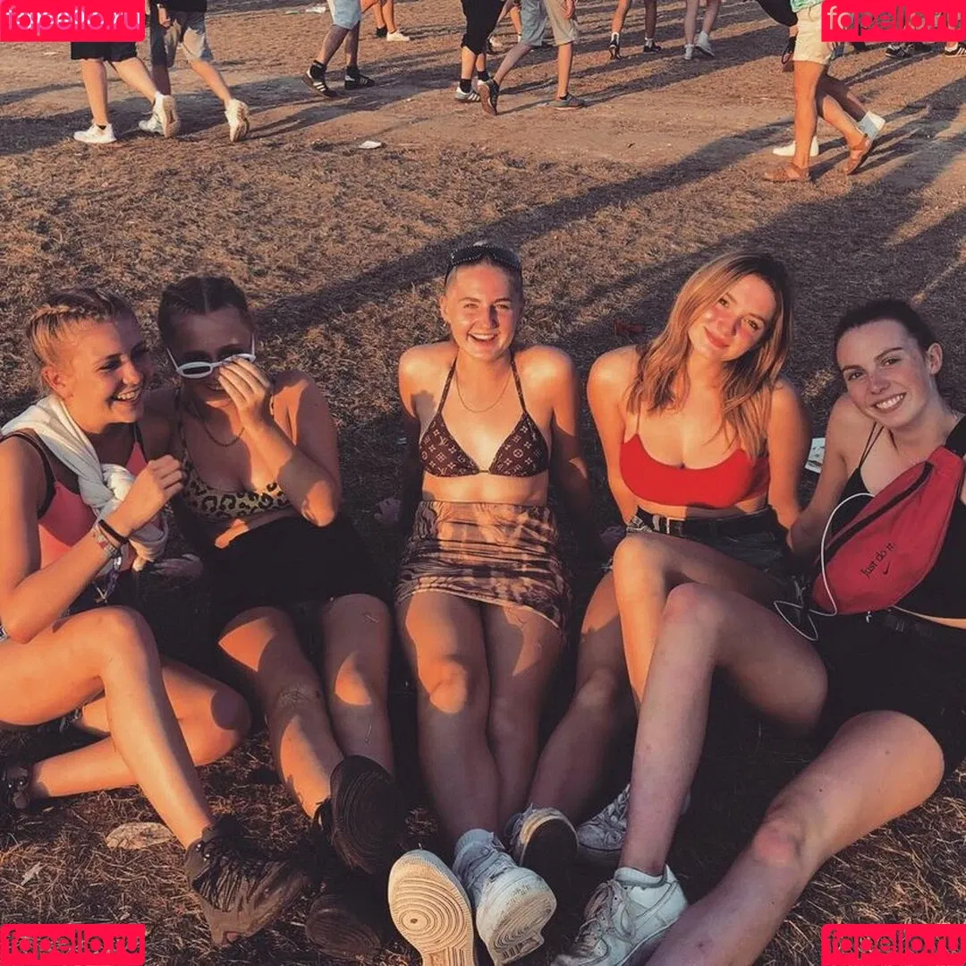 Gaby Emmerdale / Rosie Bentham / rosie_bentham Onlyfans Photo Gallery 