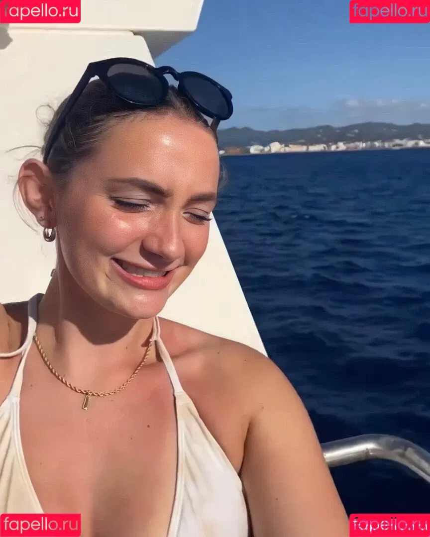 Gaby Emmerdale / Rosie Bentham / rosie_bentham Onlyfans Photo Gallery 