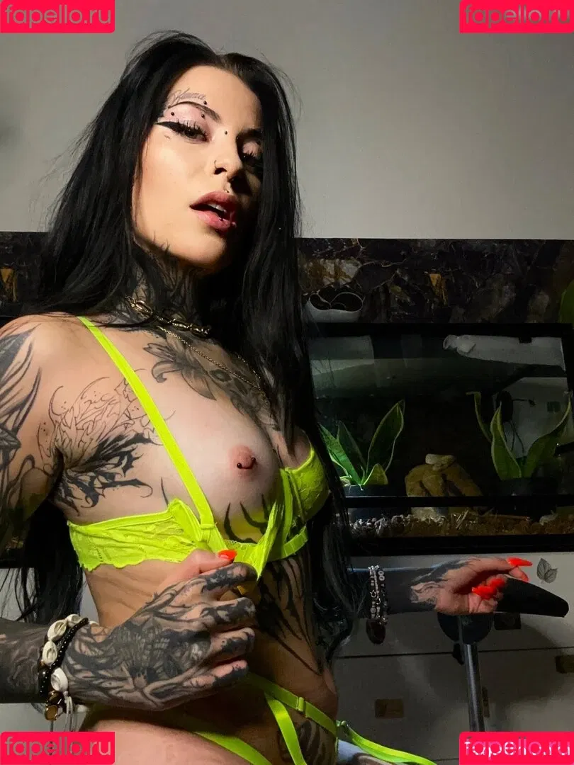 Laurasorooo / laurachesnok Onlyfans Photo Gallery 