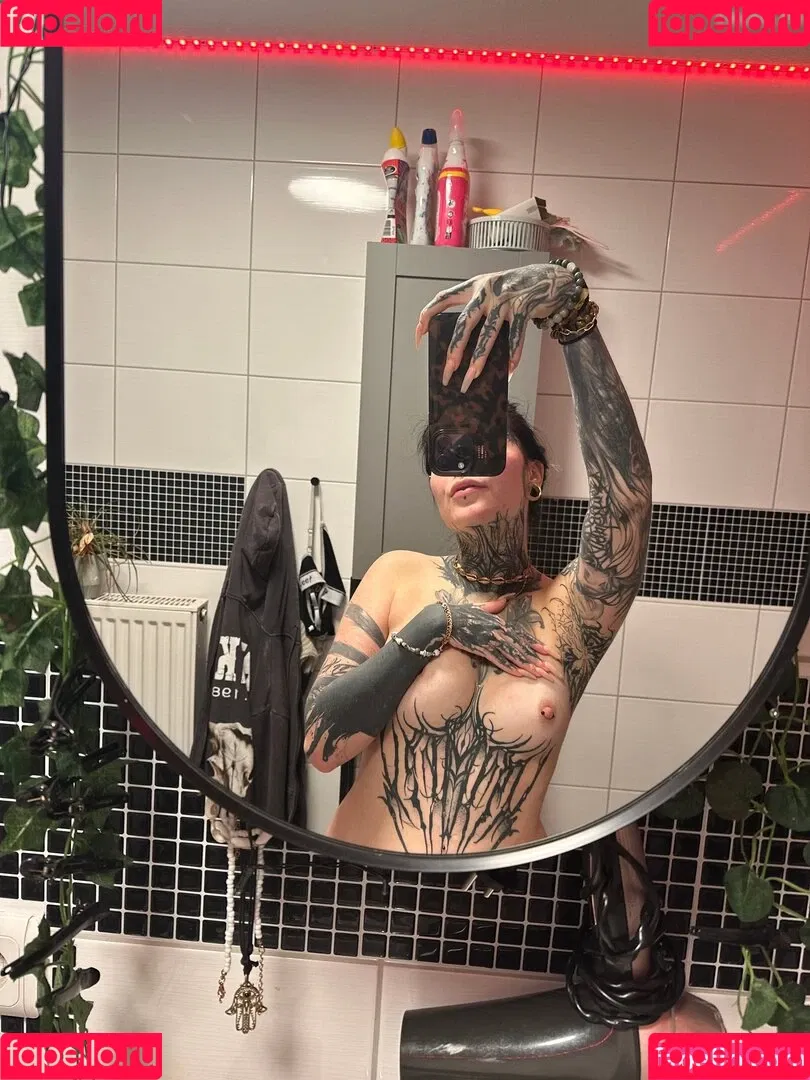 Laurasorooo / laurachesnok Onlyfans Photo Gallery 