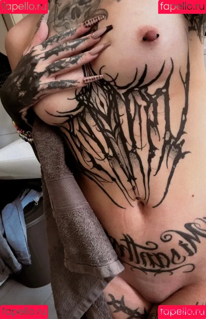 Laurasorooo / laurachesnok Onlyfans Photo Gallery 