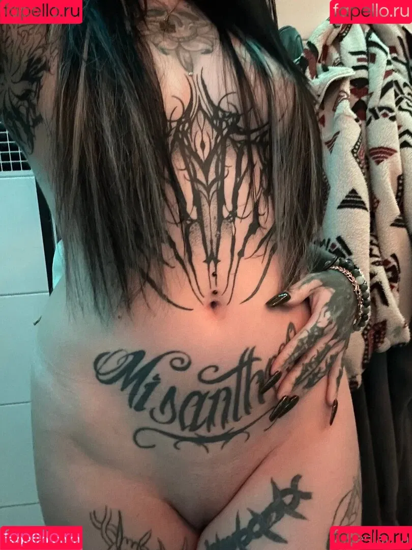 Laurasorooo / laurachesnok Onlyfans Photo Gallery 