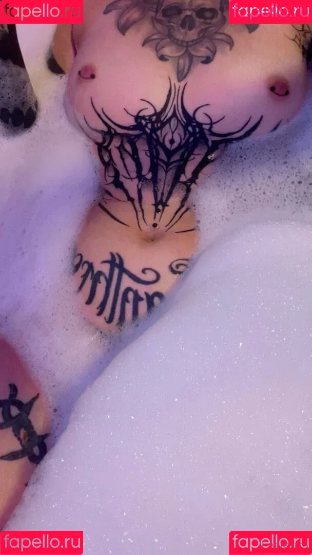 Laurasorooo / laurachesnok Onlyfans Photo Gallery 