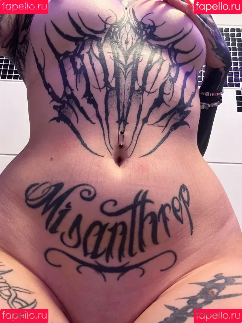 Laurasorooo / laurachesnok Onlyfans Photo Gallery 