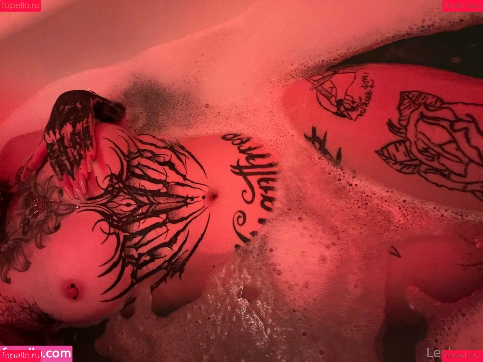 Laurasorooo / laurachesnok Onlyfans Photo Gallery 