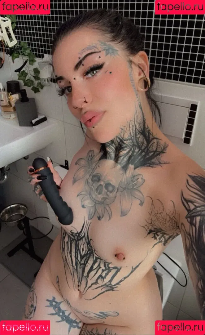 Laurasorooo / laurachesnok Onlyfans Photo Gallery 