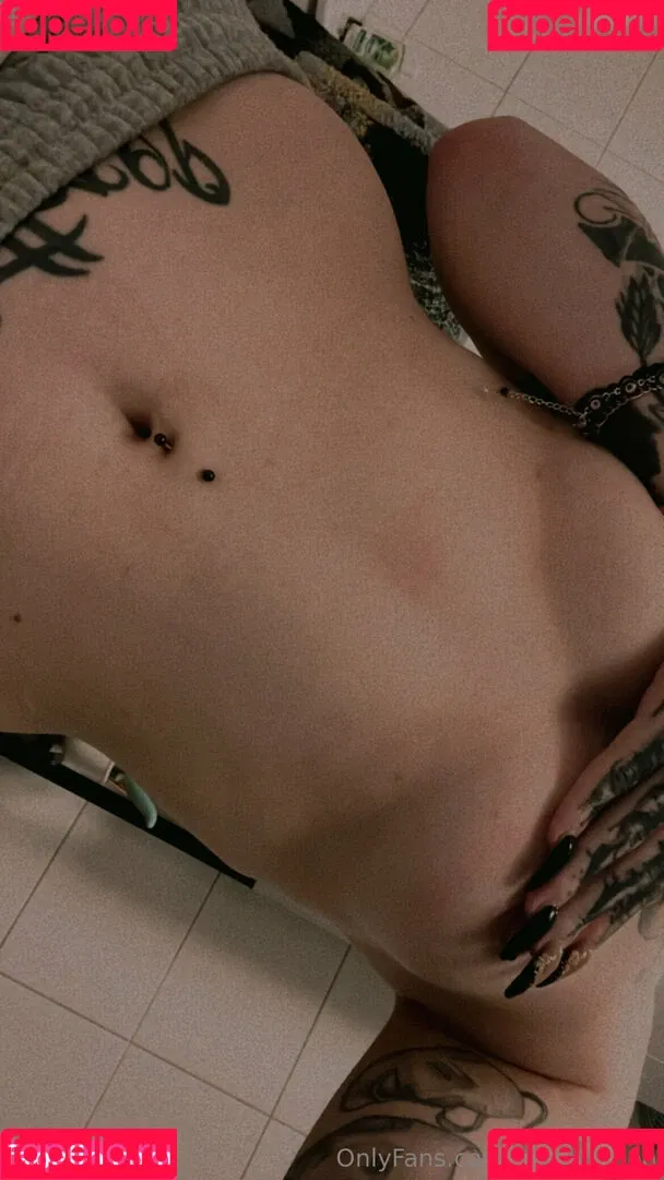 Laurasorooo / laurachesnok Onlyfans Photo Gallery 