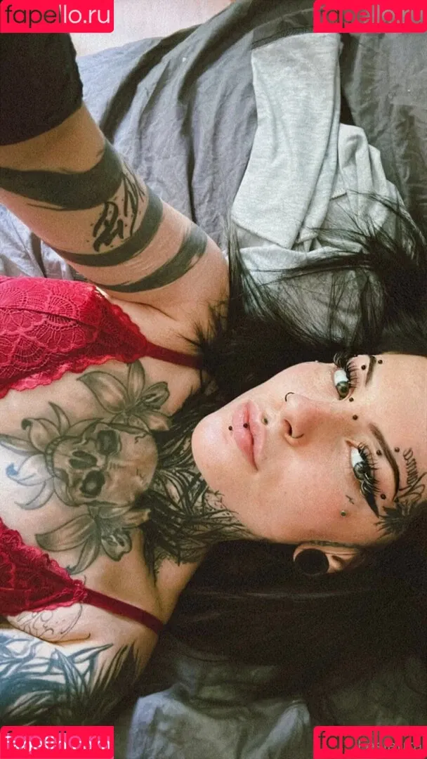 Laurasorooo / laurachesnok Onlyfans Photo Gallery 