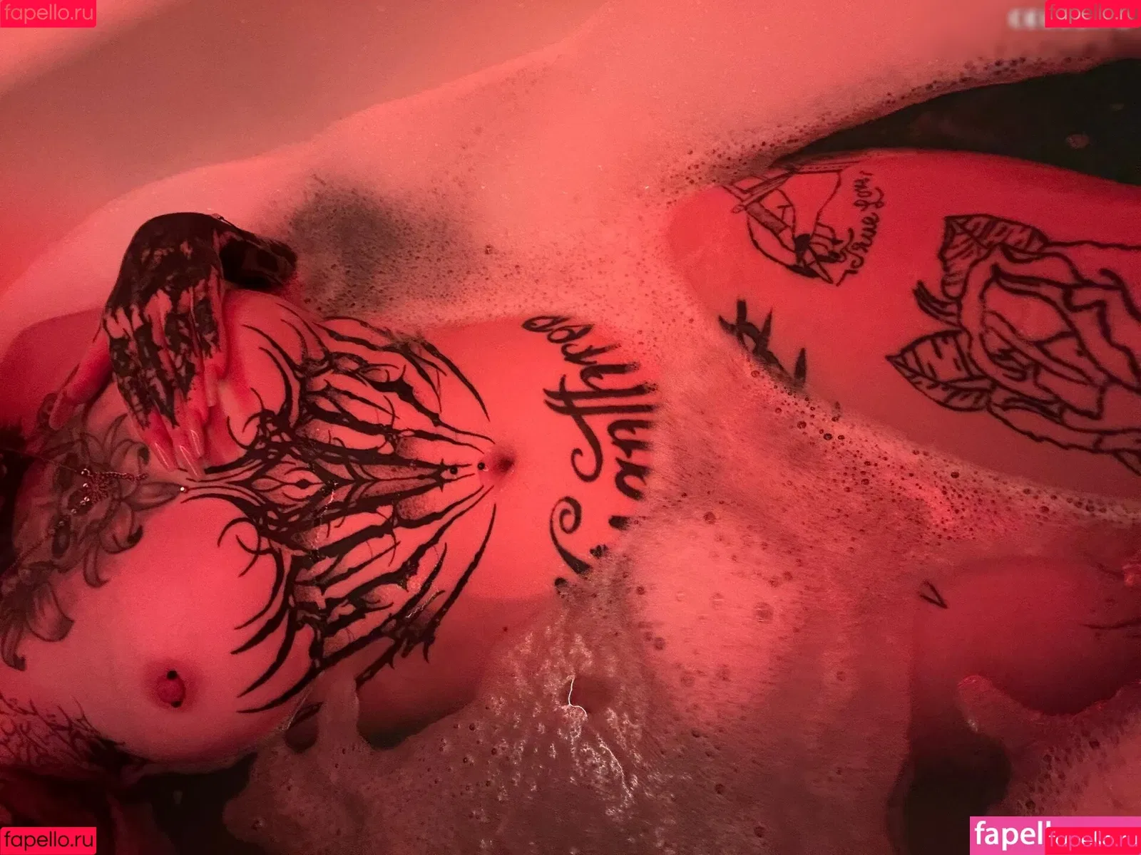 Laurasorooo / laurachesnok Onlyfans Photo Gallery 