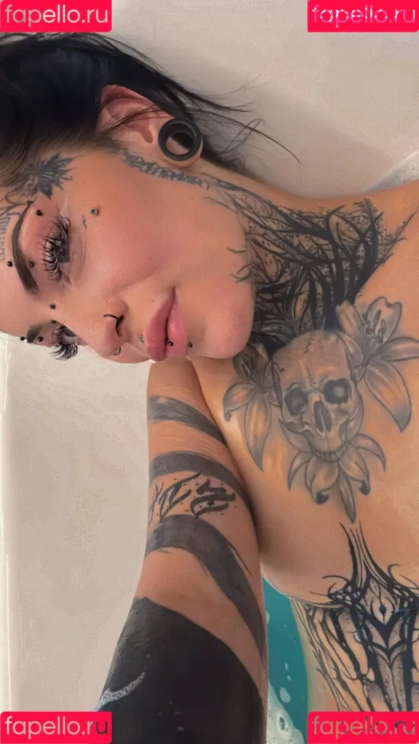 Laurasorooo / laurachesnok Onlyfans Photo Gallery 