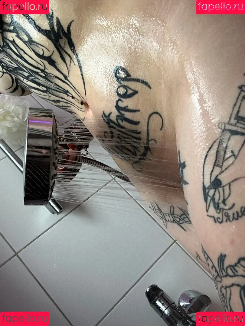 Laurasorooo / laurachesnok Onlyfans Photo Gallery 