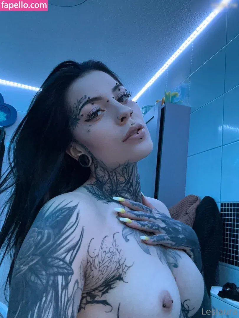 Laurasorooo / laurachesnok Onlyfans Photo Gallery 